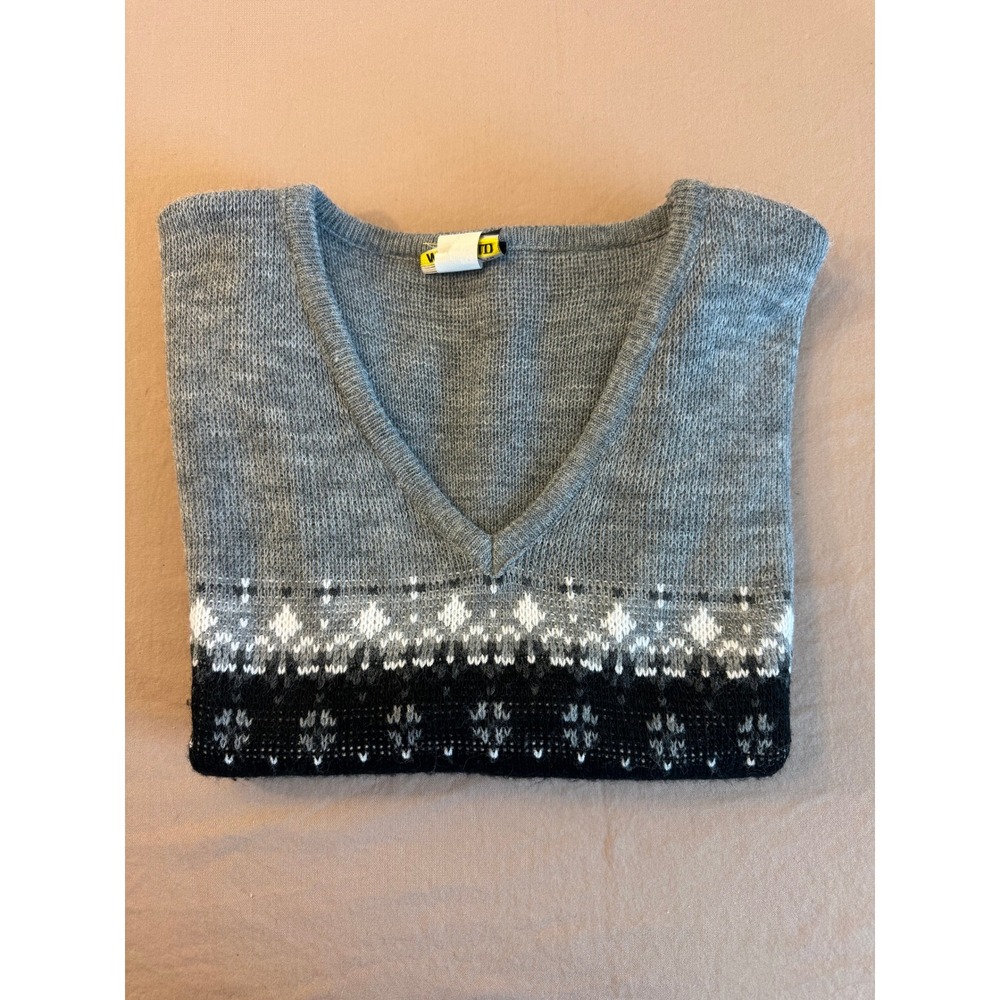 Vintage Mens Fair Isle V Neck Sweater Vest Gray Black Preppy Argyle Holiday Knit - Picture 7 of 7
